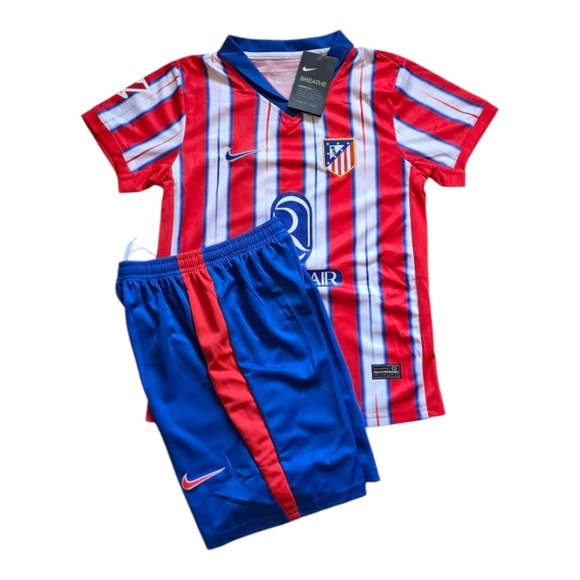 Julian Alvarez Atletico de Madrid Set for Kids - Picture 2 of 4